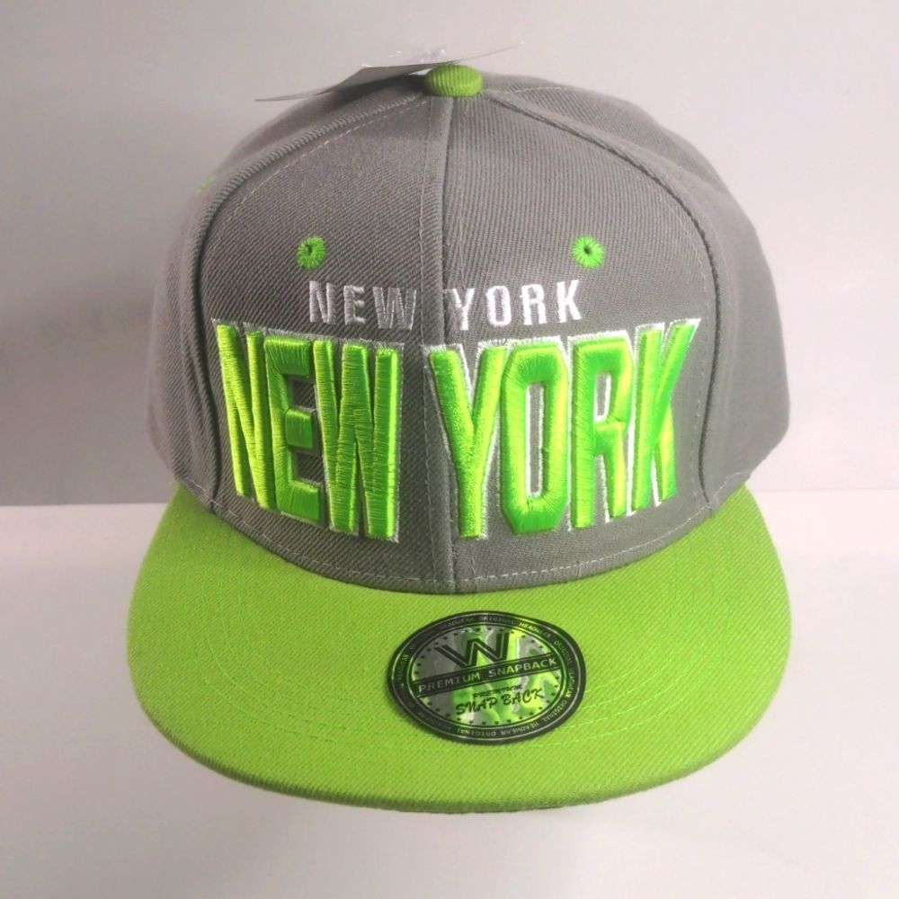 NWT "New York"  W Premium Adjustable Snapback